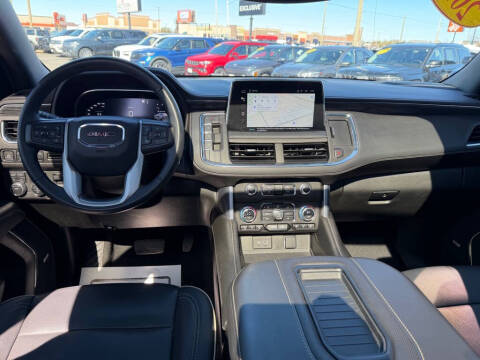 2023 GMC Yukon SLT
