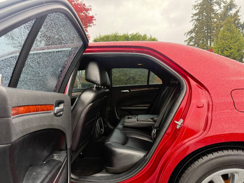 2012 Chrysler 300 Limited