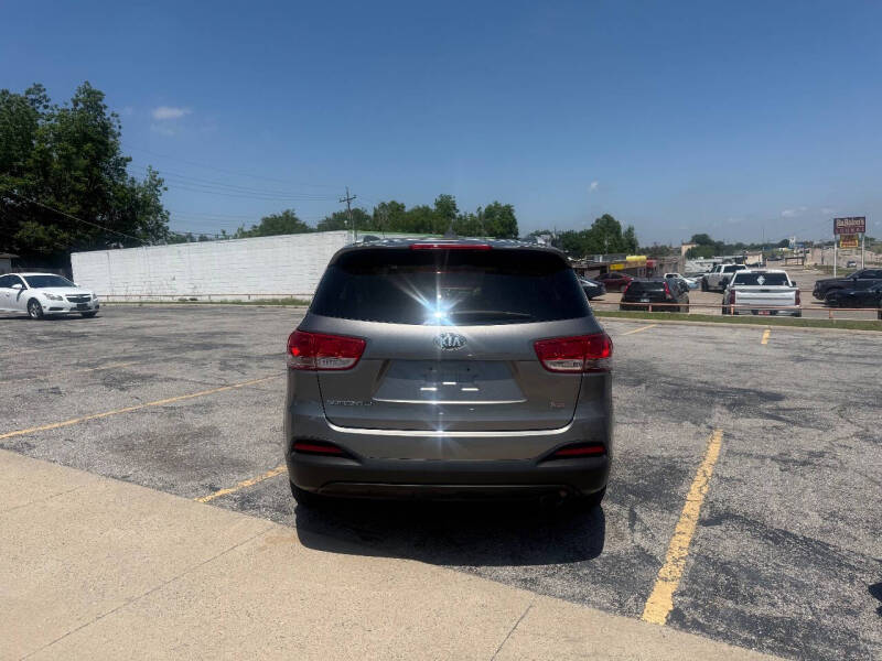 2016 Kia Sorento L