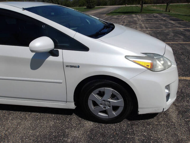 2010 Toyota Prius III