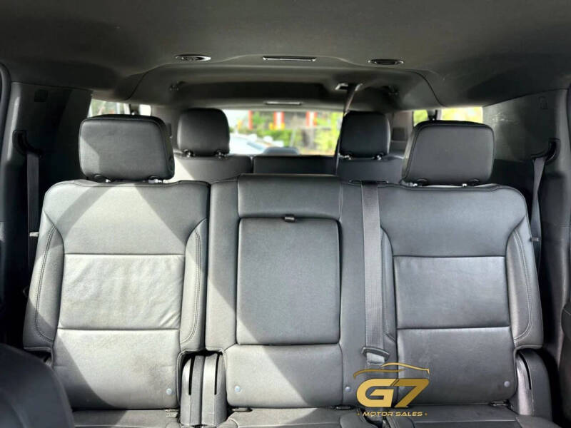 2023 Chevrolet Suburban LT