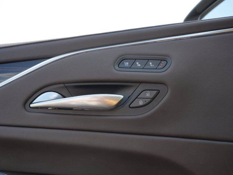 2022 Cadillac Escalade ESV Premium Luxury