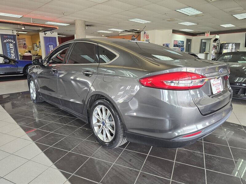 2017 Ford Fusion SE