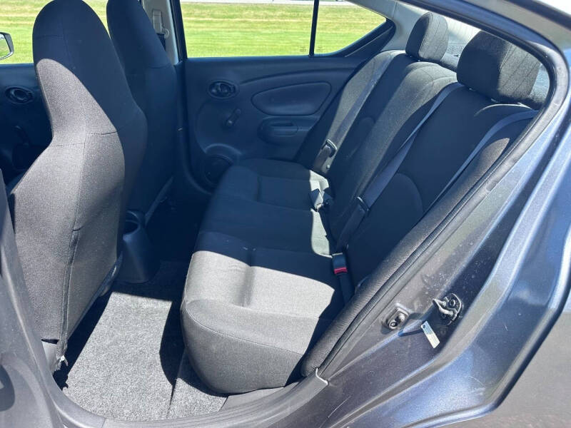 2017 Nissan Versa 1.6 S Plus