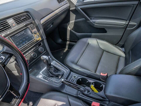 2021 Volkswagen Golf TSI