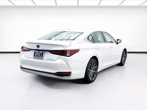 2025 Lexus ES 300h