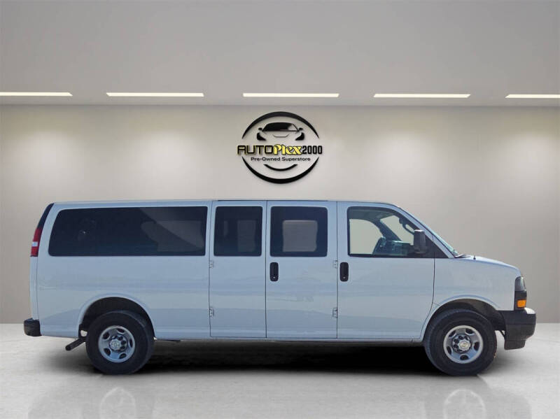 2023 Chevrolet Express LS 3500
