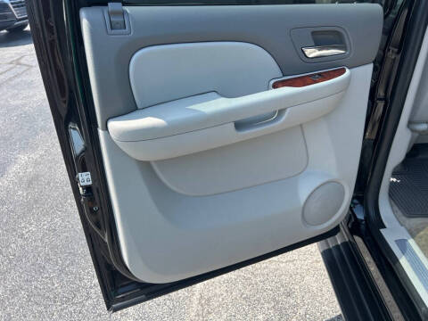 2014 Chevrolet Suburban LTZ
