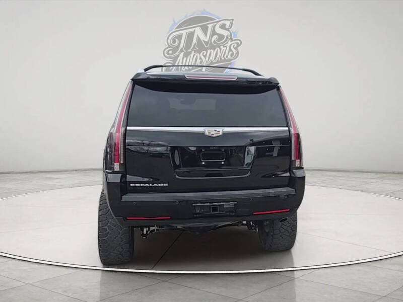 2019 Cadillac Escalade Platinum