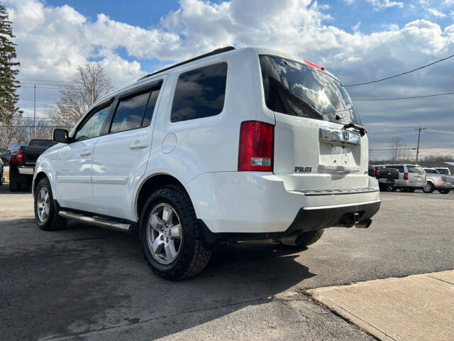 2011 Honda Pilot for sale at Upstate Auto Gallery in Westmoreland, NY