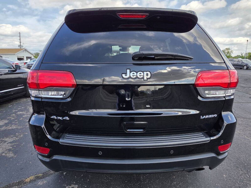 2019 Jeep Grand Cherokee Laredo