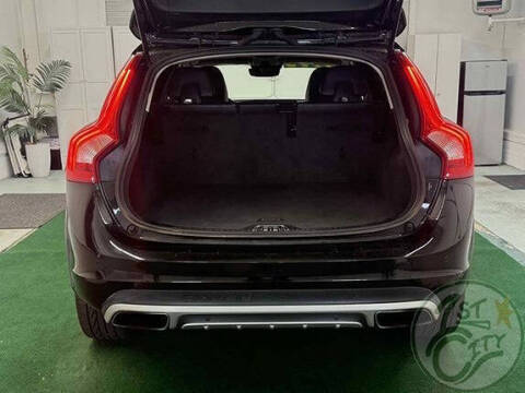 2016 Volvo V60 Cross Country T5 Platinum