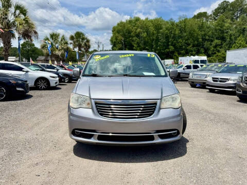 2013 Chrysler Town and Country Touring
