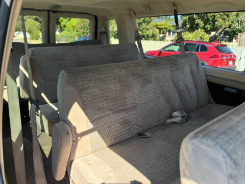 2003 Ford E-Series E-350 SD XLT