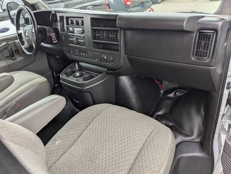 2016 Chevrolet Express 3500