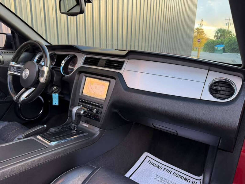 2012 Ford Mustang V6 Premium