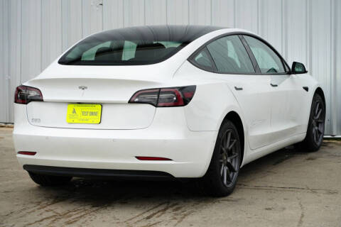 2021 Tesla Model 3 Standard Range Plus