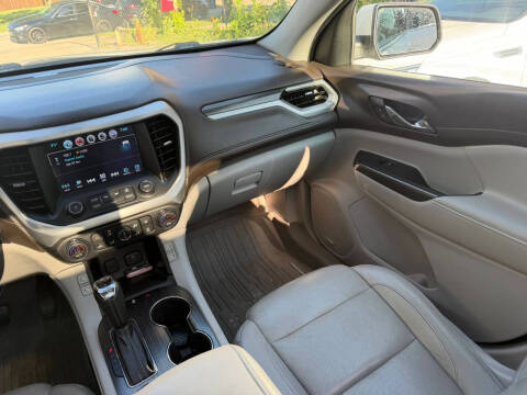 2019 GMC Acadia SLT-1