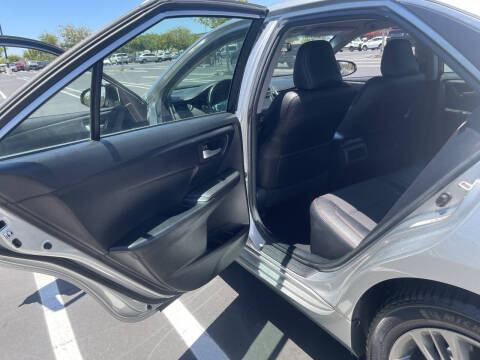 2016 Toyota Camry SE