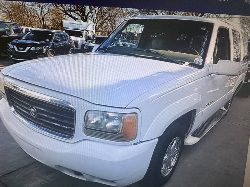 2000 Cadillac Escalade