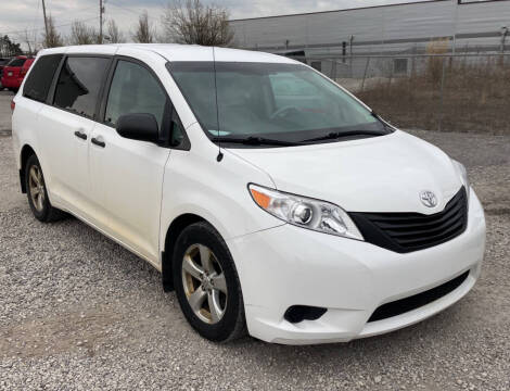 2012 Toyota Sienna Base 7-Passenger