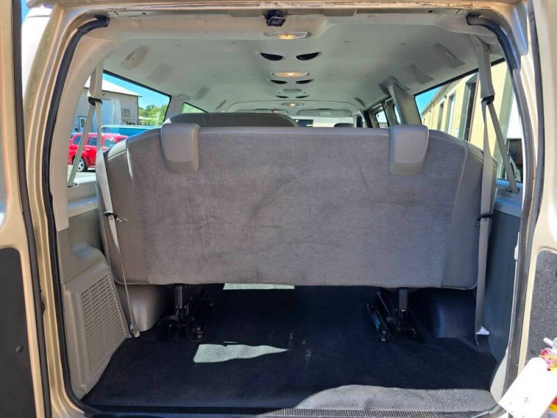 2012 Ford E-Series E-350 SD