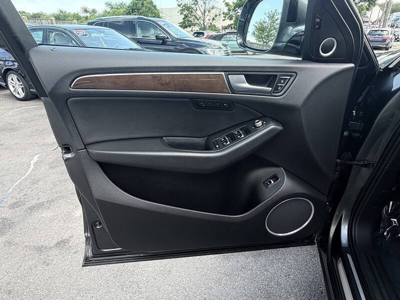 2016 Audi Q5 2.0T quattro Premium Plus