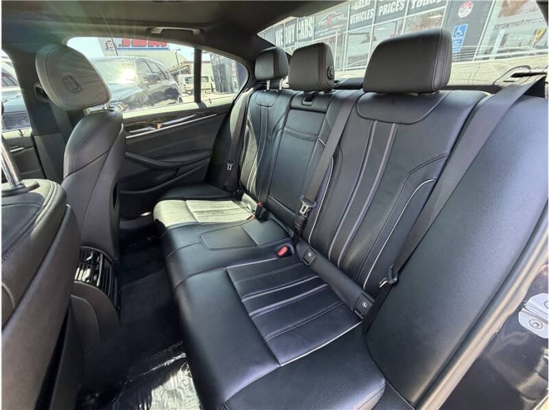 2019 BMW 5 Series 540i