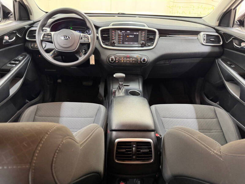 2020 Kia Sorento LX