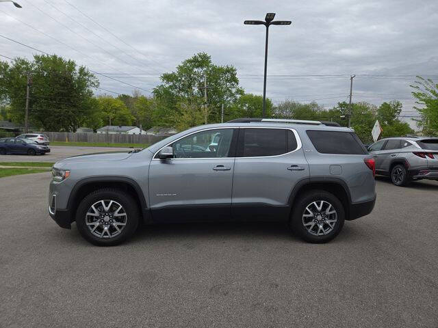 2023 GMC Acadia SLT