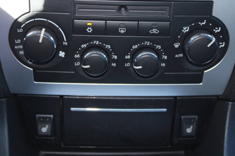 2007 Dodge Charger SRT-8