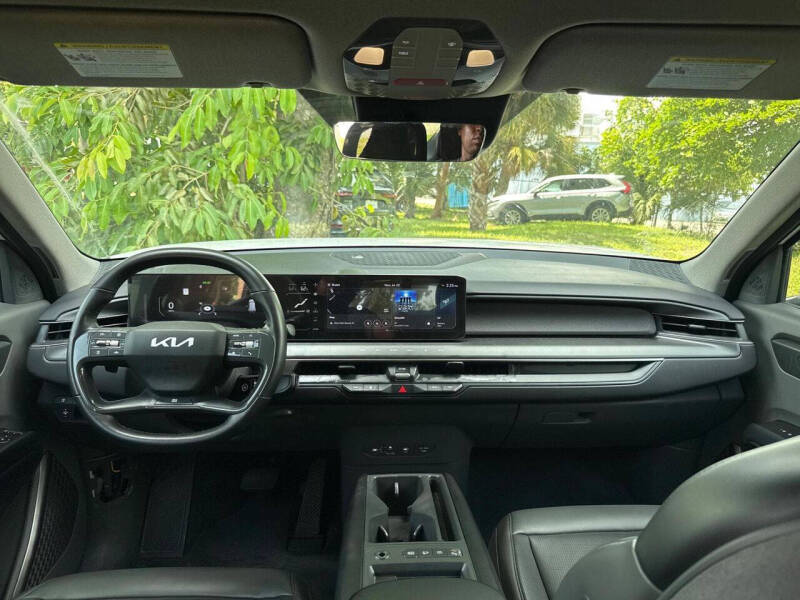 2024 Kia EV9 Light Long Range
