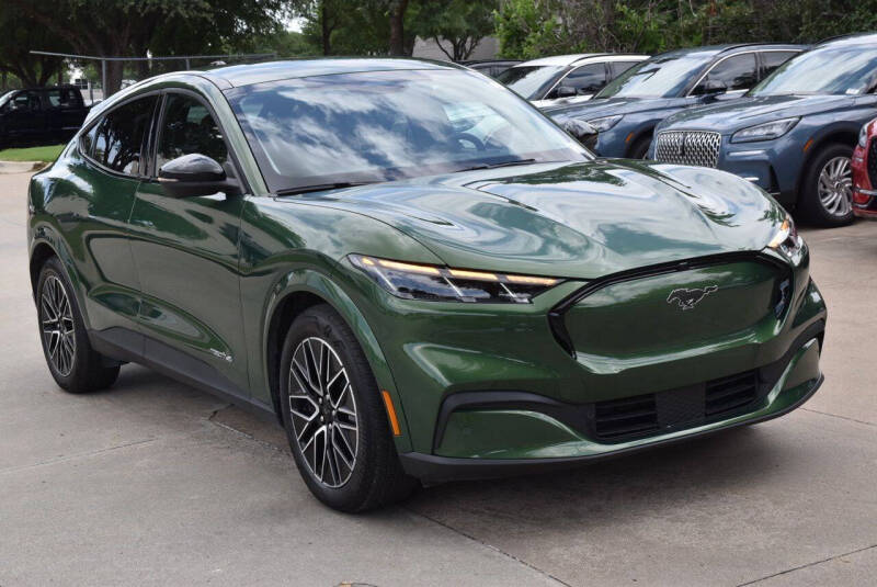 2025 Ford Mustang Mach-E Premium