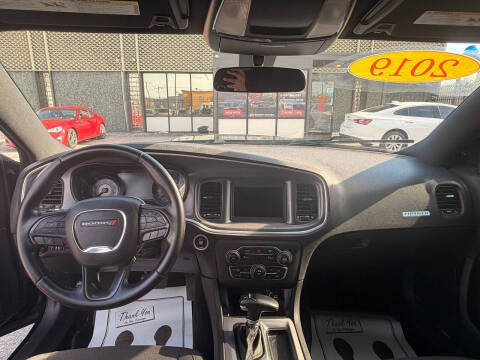 2019 Dodge Charger SXT