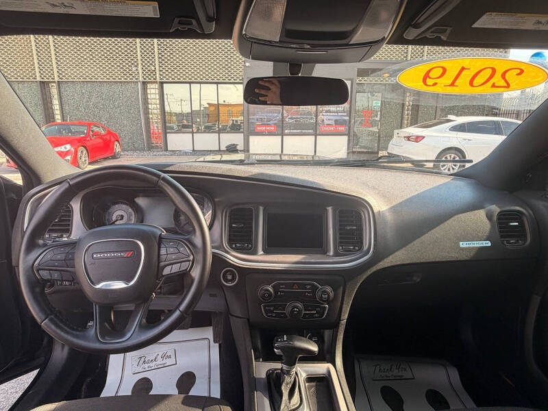 2019 Dodge Charger SXT