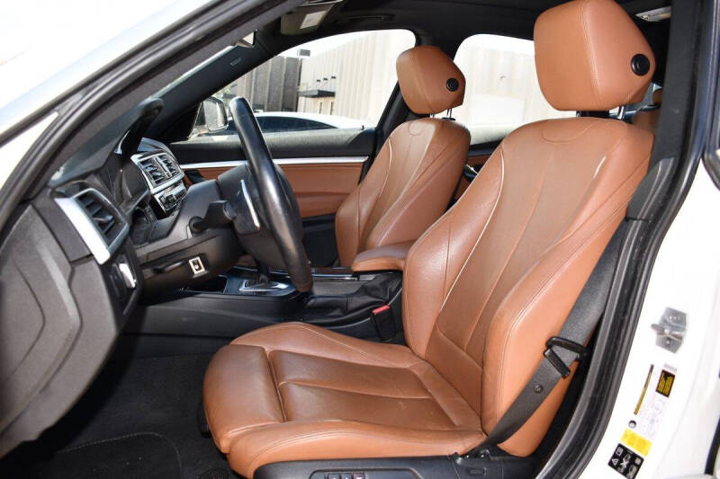2017 BMW 3 Series 330i xDrive Gran Turismo