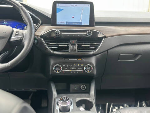 2020 Ford Escape Titanium