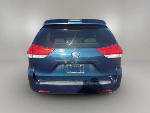 2011 Toyota Sienna