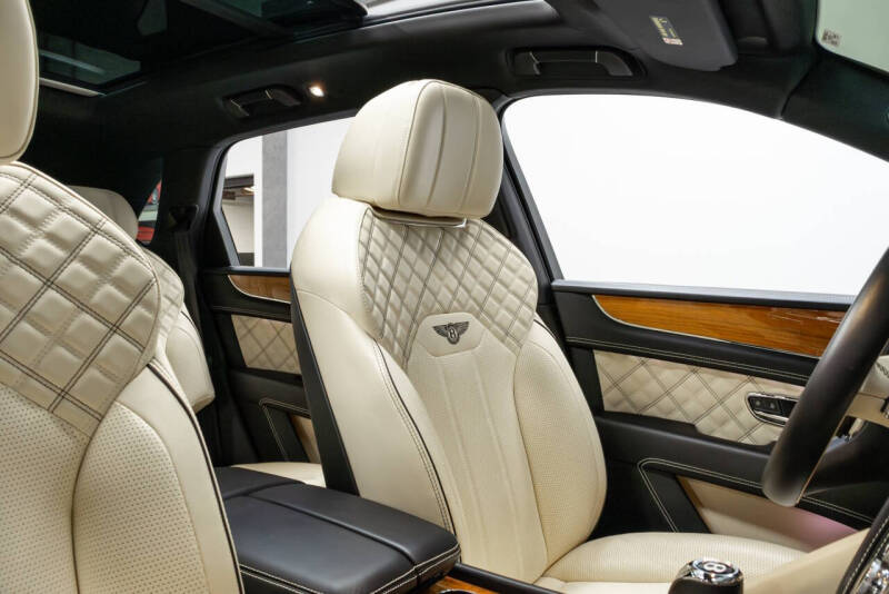 2021 Bentley Bentayga V8