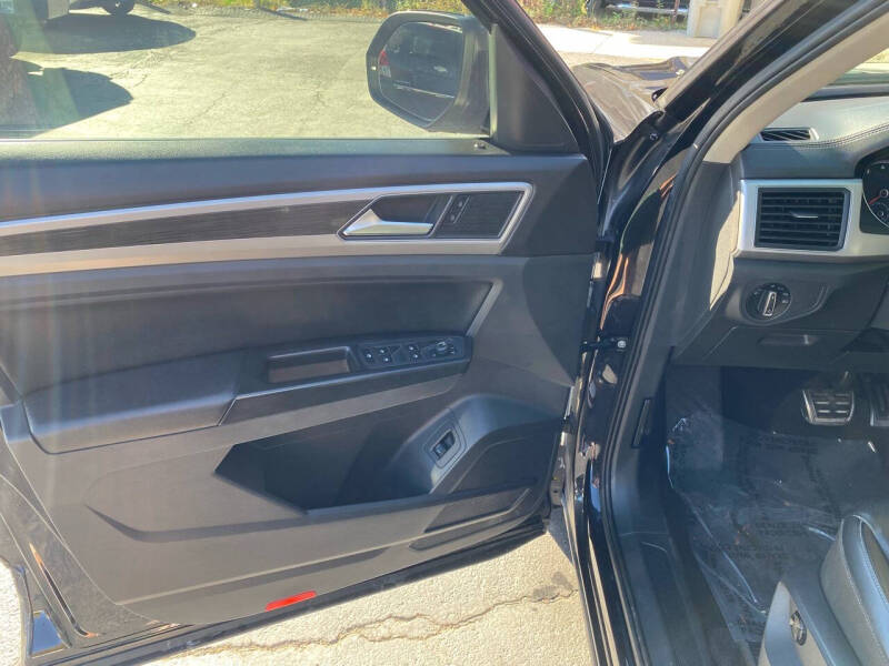 2018 Volkswagen Atlas V6 SE