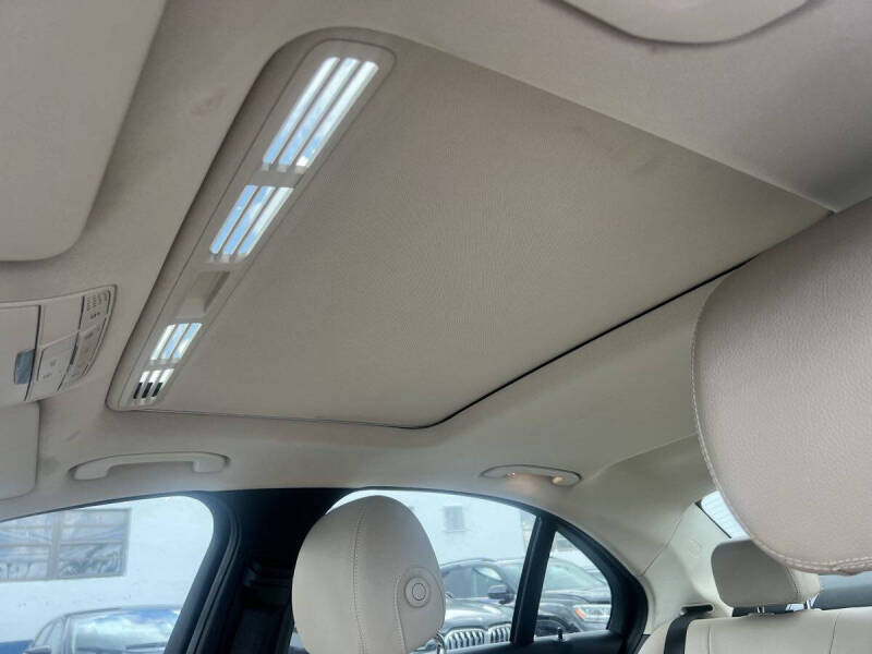 2021 Mercedes-Benz C-Class C 300