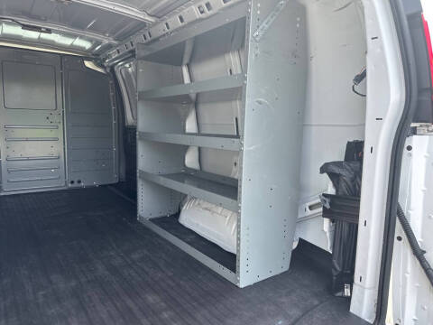 2021 GMC Savana 2500