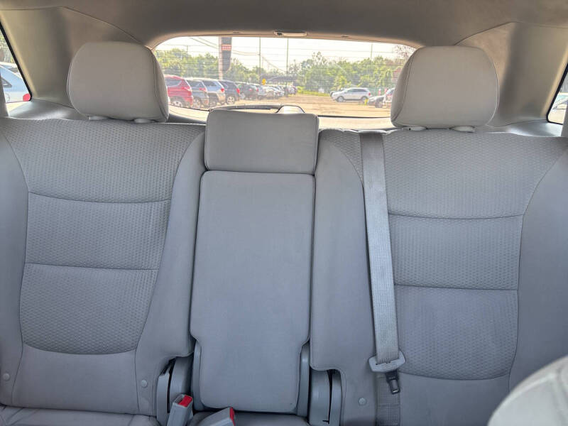 2011 Kia Sorento LX