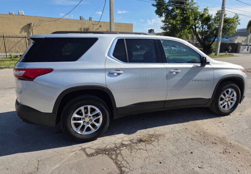 2020 Chevrolet Traverse LT Cloth
