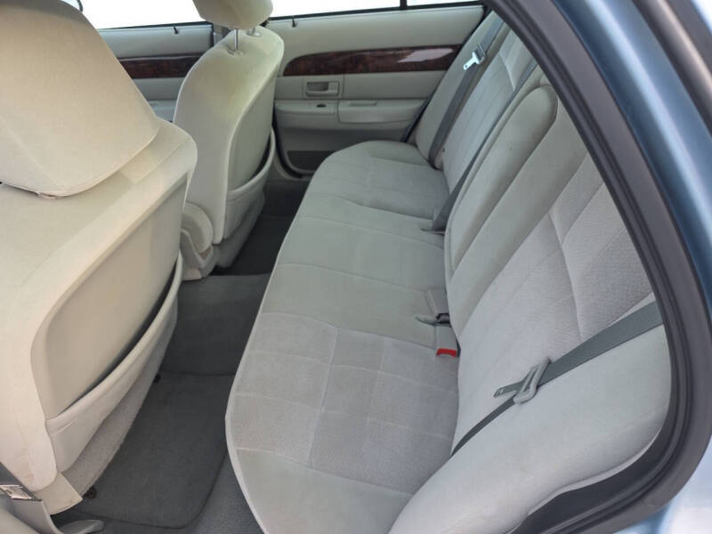 2004 Mercury Grand Marquis GS