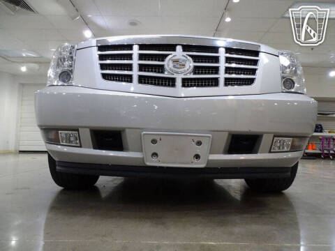 2011 Cadillac Escalade ESV Premium