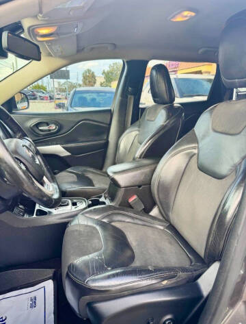 2018 Jeep Cherokee Latitude Plus