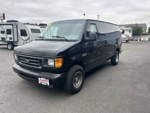 2003 Ford E-Series E-150 Base