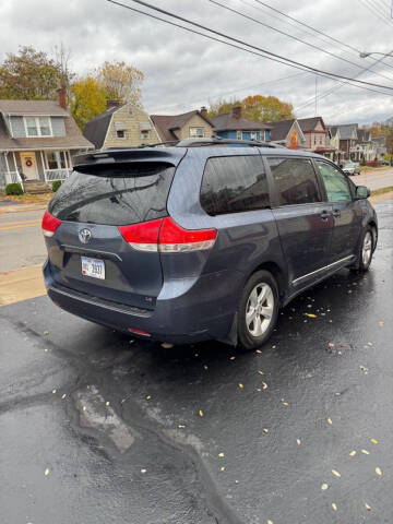 2014 Toyota Sienna