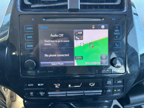 2016 Toyota Prius Three